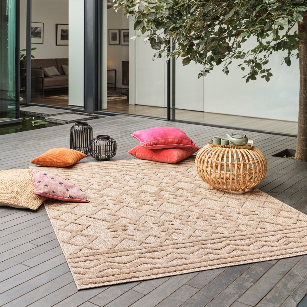 Salta Links Geometric Outdoor Rugs in SA04 Brown